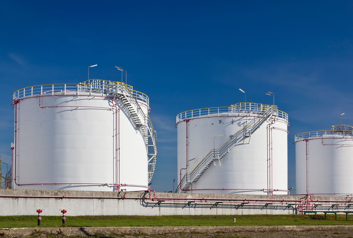 oil storage tanks